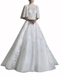 فستان بياقة عالية