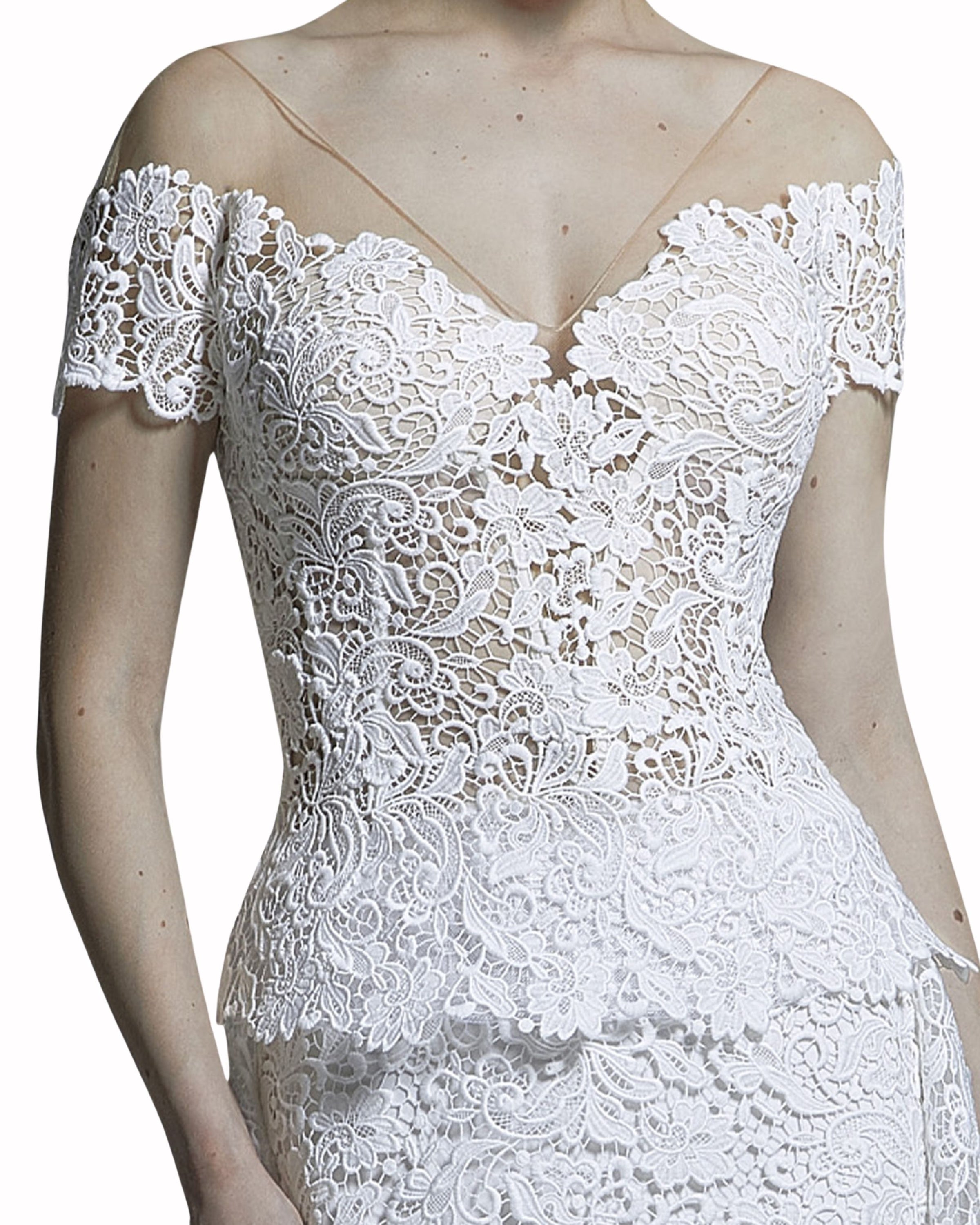 فستان زفافي من الغيبور