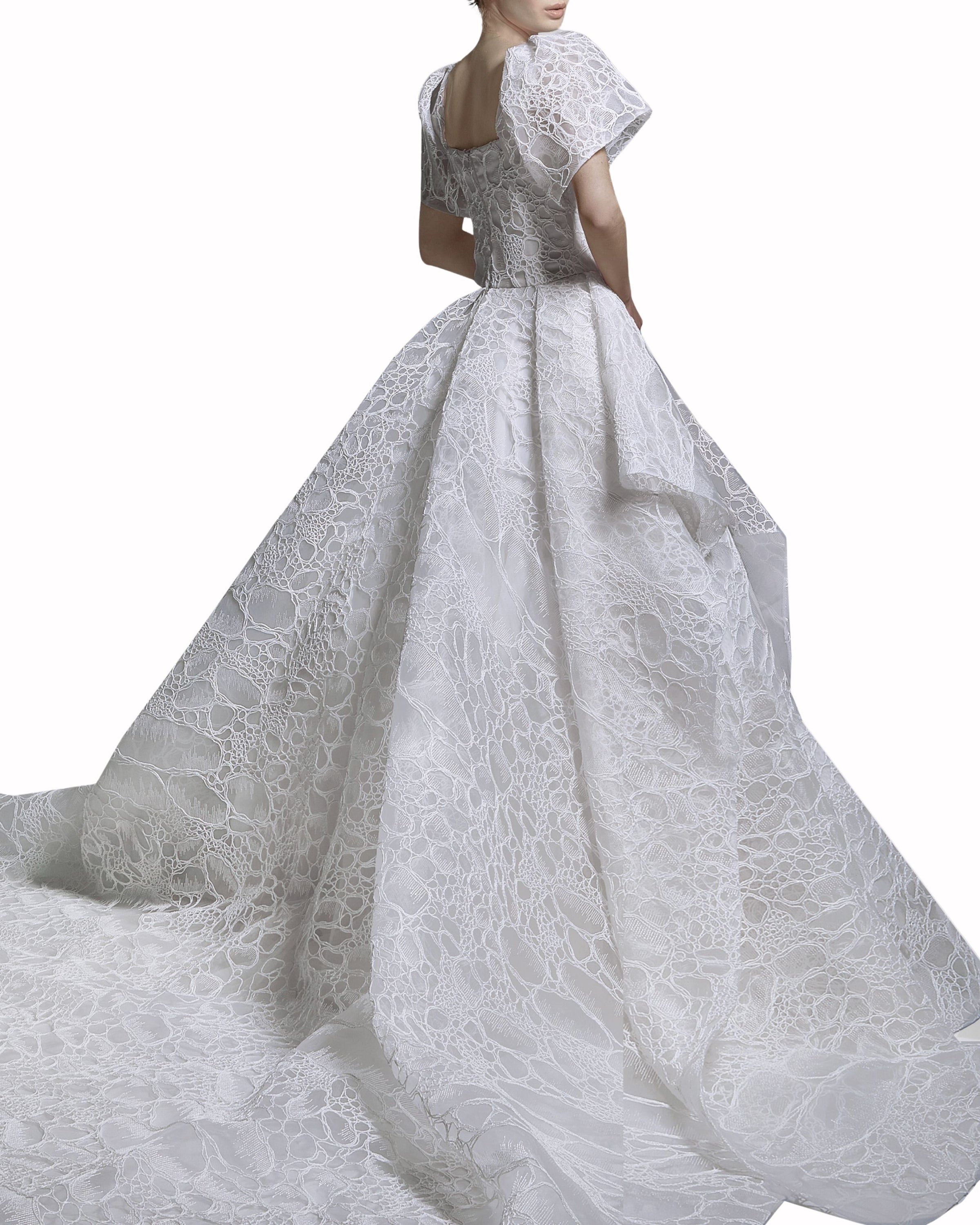 فستان زفاف بويتره غيبور