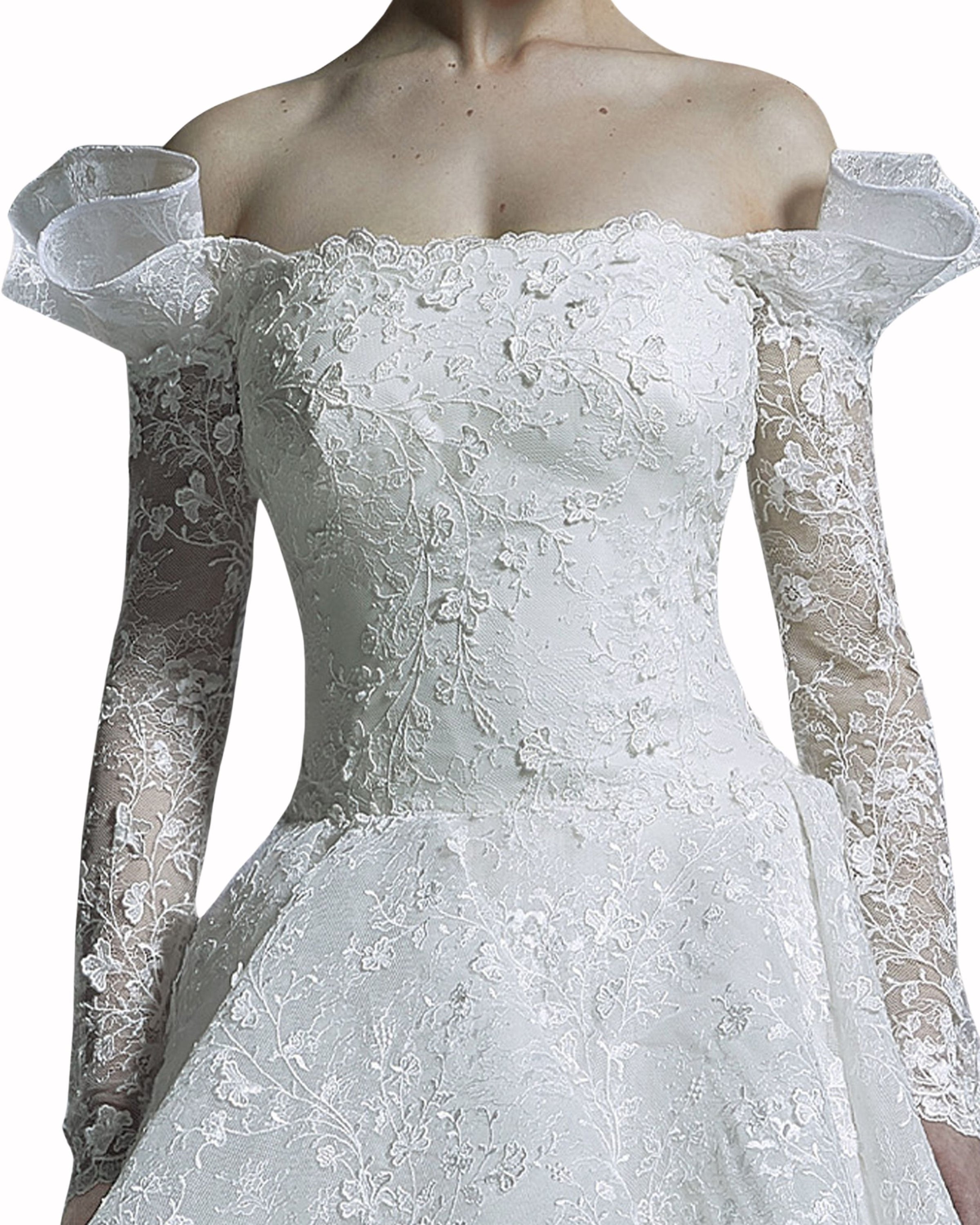 فستان بتفاصيل منسدلة