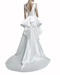 فستان بخصر مطرز