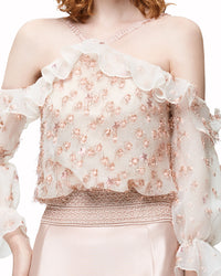 فستان بقسط الحورية بكتف منسدل