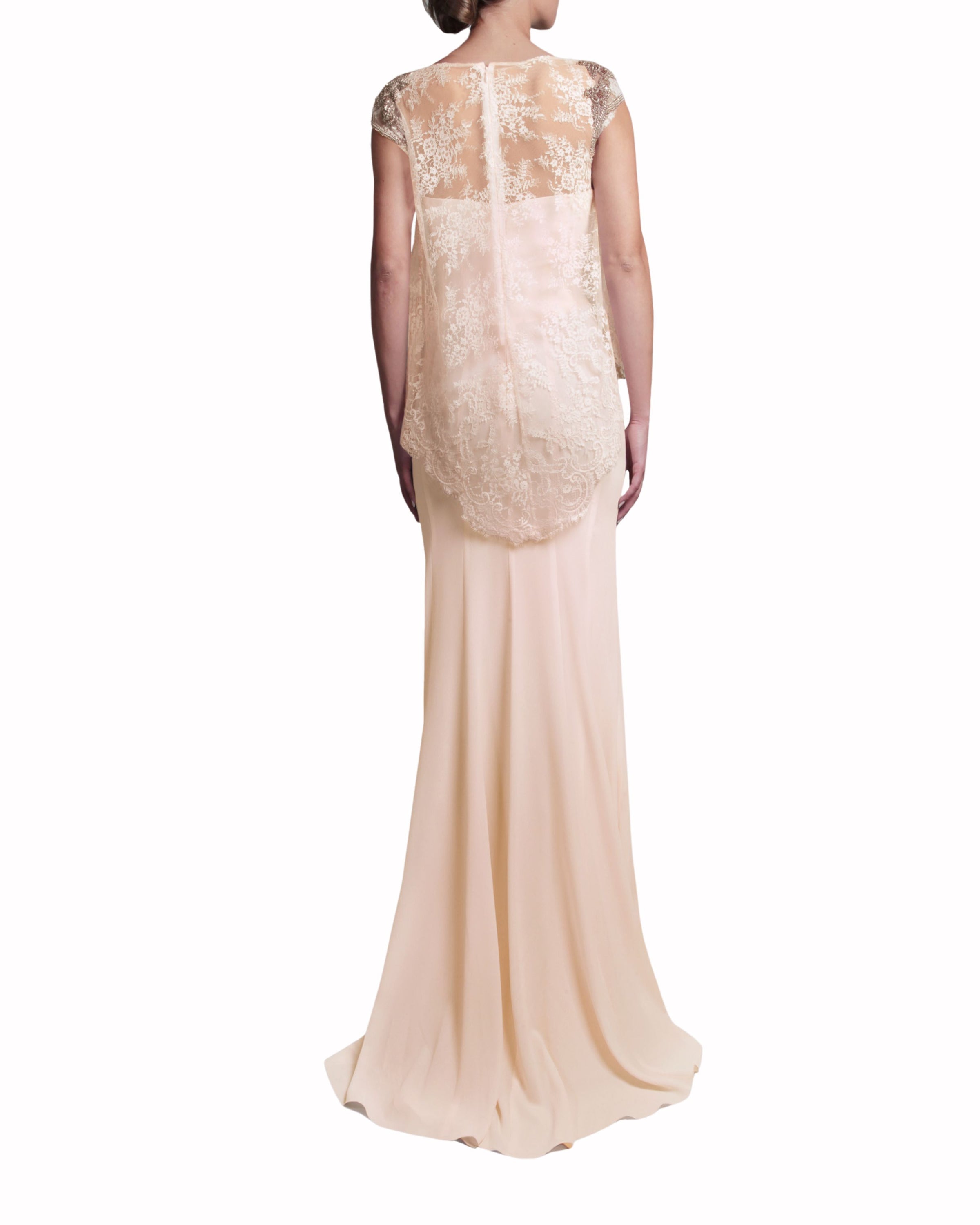 فستان بدون أكمام مع طبقة دانتيل