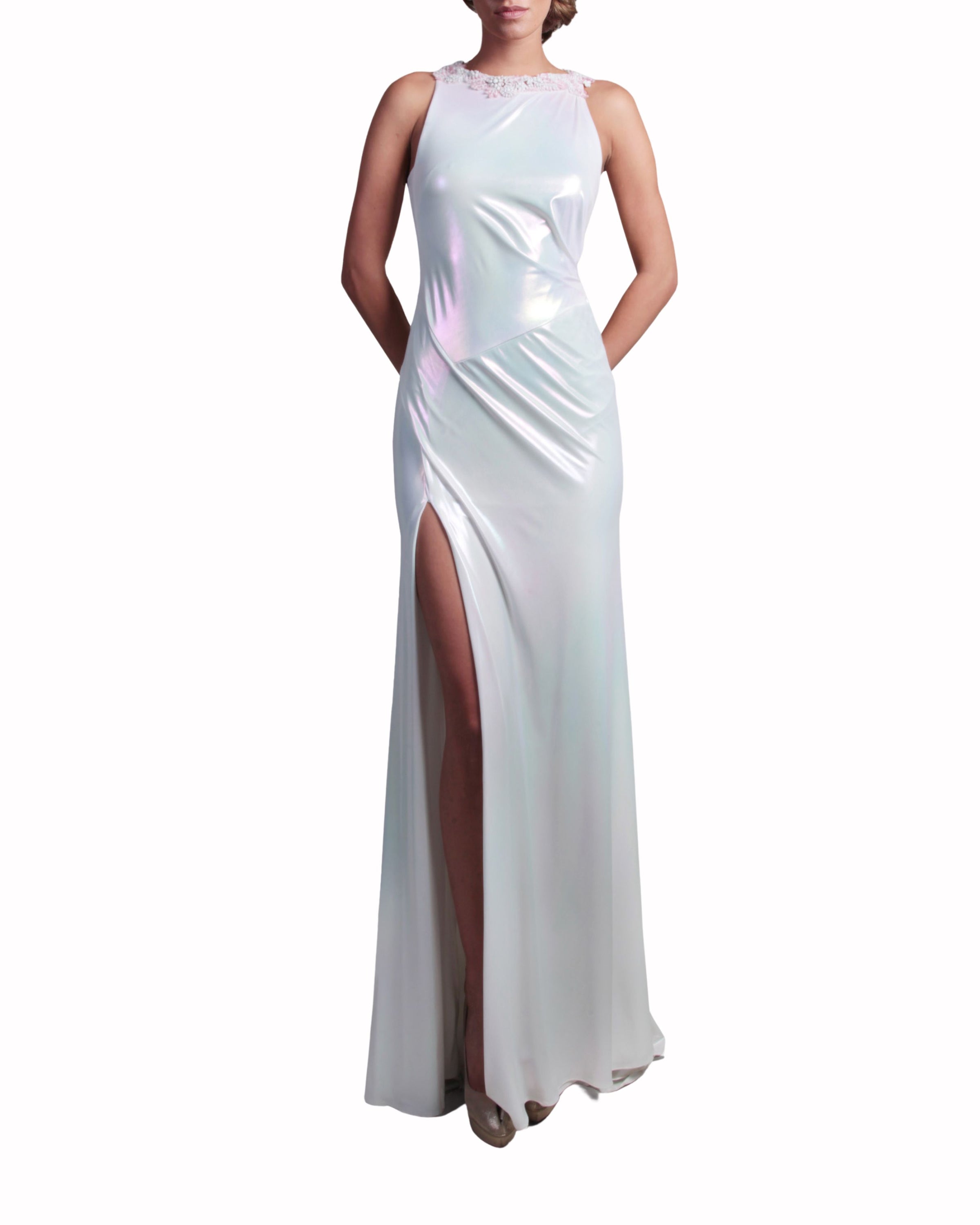 فستان ضيق مزين بالخرز