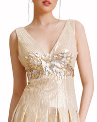 فستان بصدر مزين