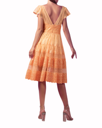 فستان ميدي واسع