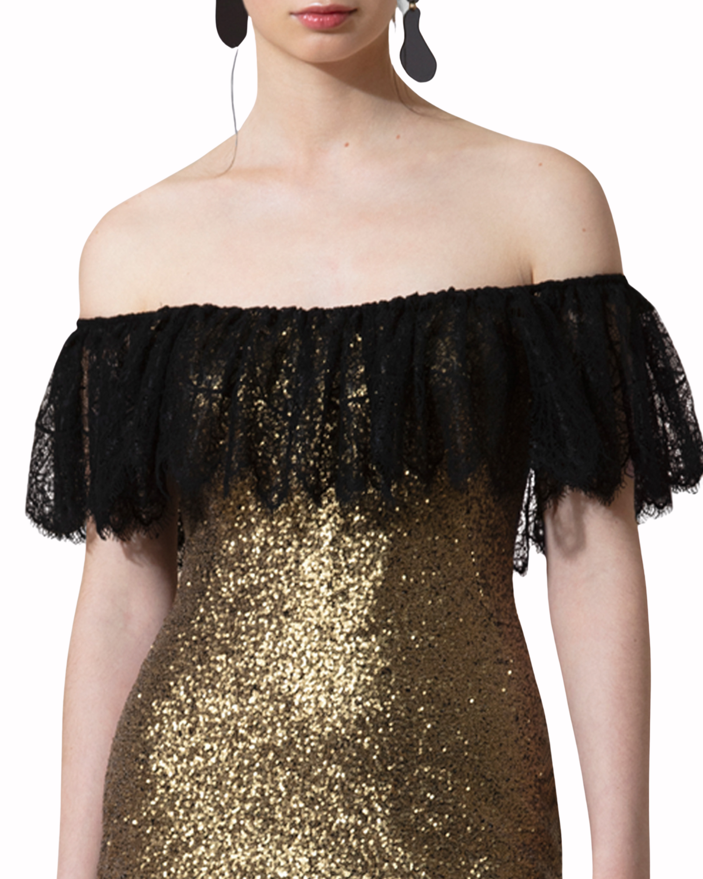 فستان طويل بقصة ضيقة منسدل الاكمام