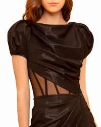 فستان لامع طويل بثنيات