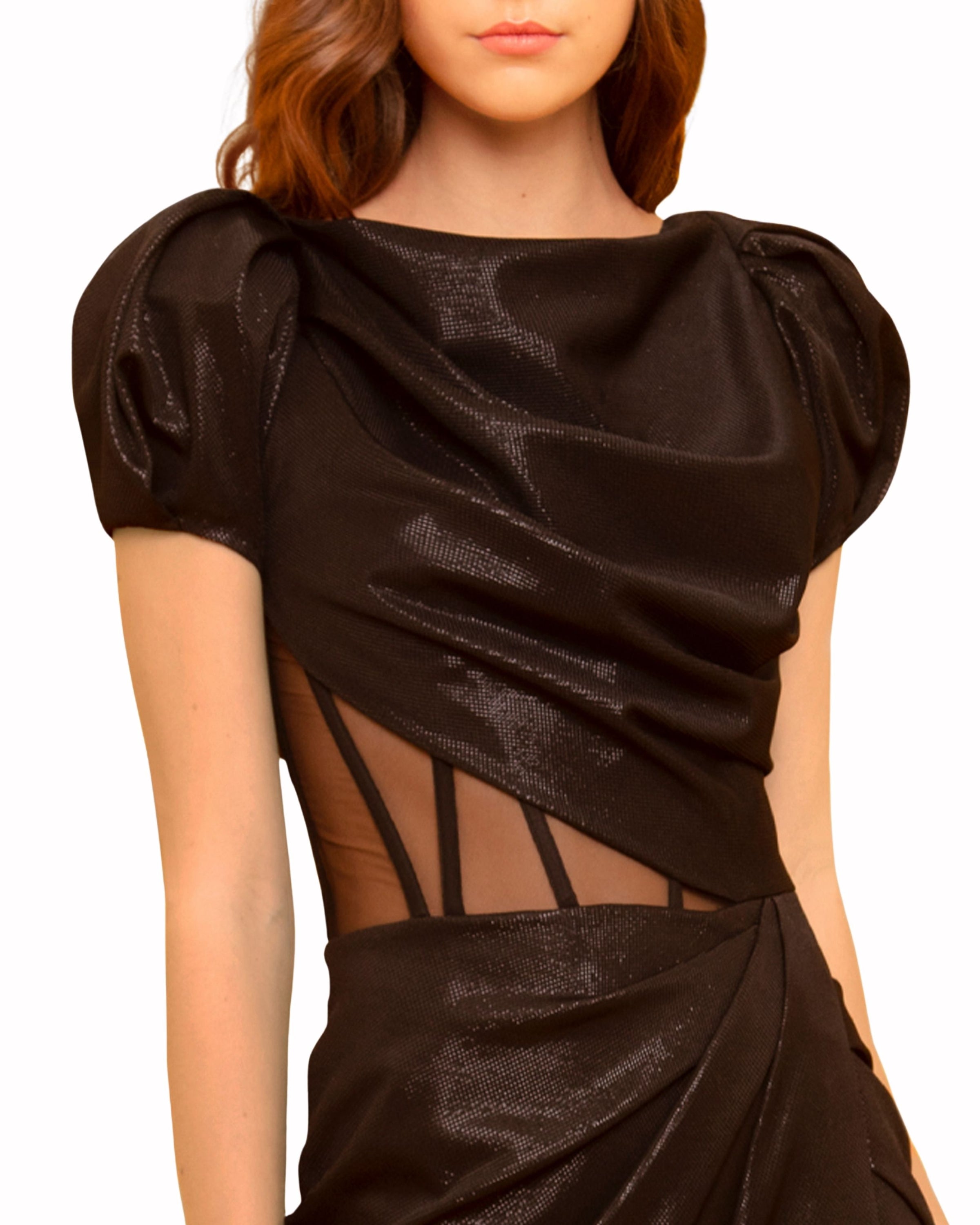 فستان لامع طويل بثنيات