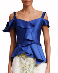 توب ستان متناسقة مع تنورة ميدي